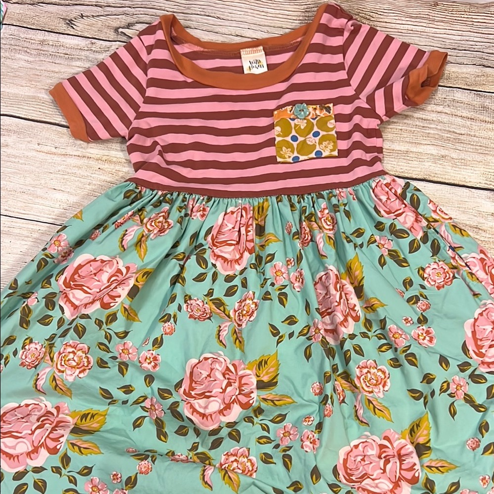 Striped and Floral Kids Dress size 6